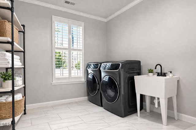 1004 Manderleigh Drive, Knightdale, NC 27545