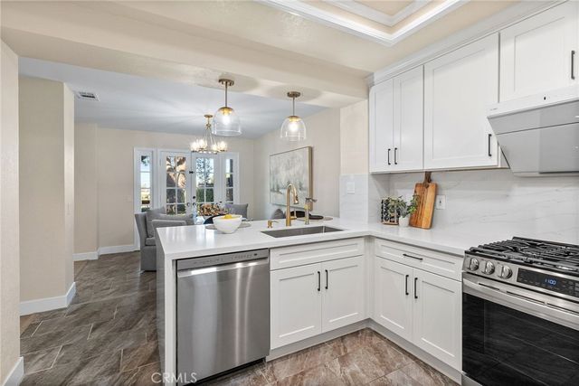 950 S Rim Crest, Anaheim, CA 92807