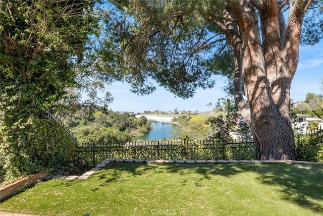 950 S Rim Crest, Anaheim, CA 92807