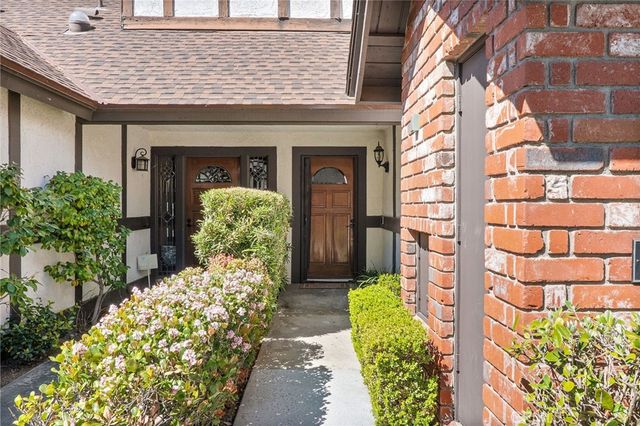 950 S Rim Crest, Anaheim, CA 92807