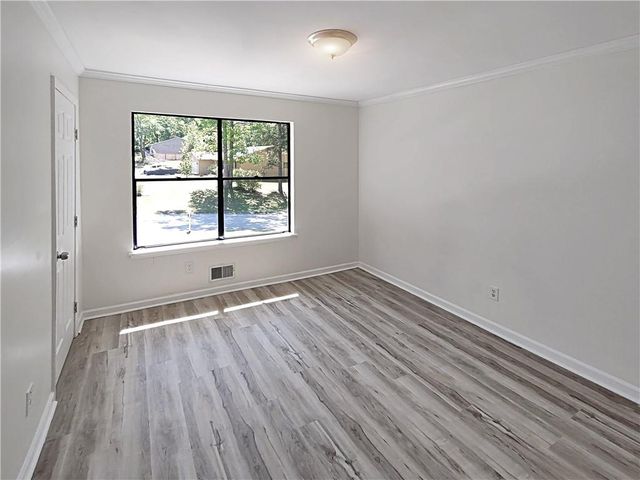 8443 Park Ridge Lane, Riverdale, GA 30274