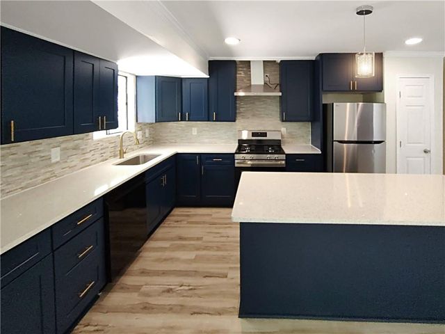 8443 Park Ridge Lane, Riverdale, GA 30274