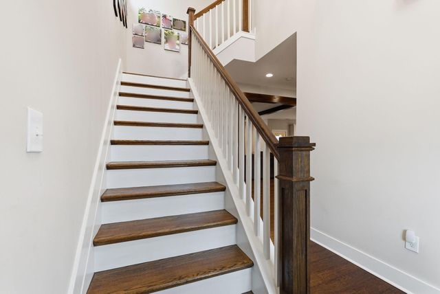 1029 Squirrel Nest Lane, Lexington, KY 40509