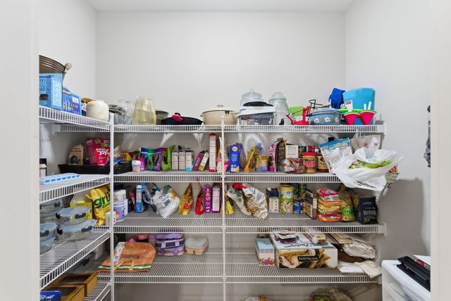 1029 Squirrel Nest Lane, Lexington, KY 40509