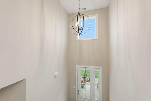 1029 Squirrel Nest Lane, Lexington, KY 40509