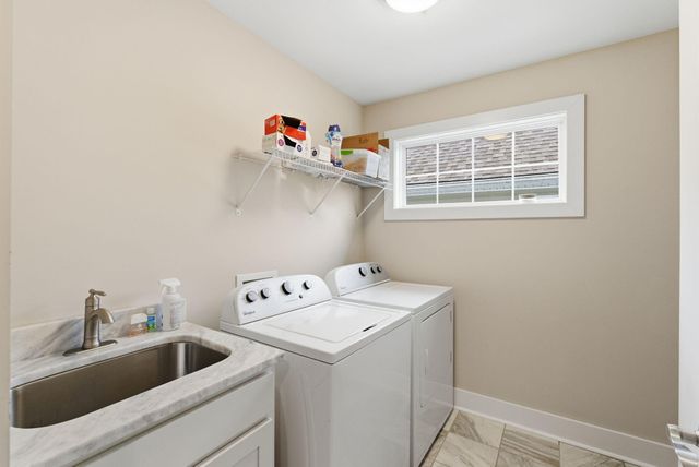 1029 Squirrel Nest Lane, Lexington, KY 40509