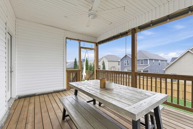 1029 Squirrel Nest Lane, Lexington, KY 40509