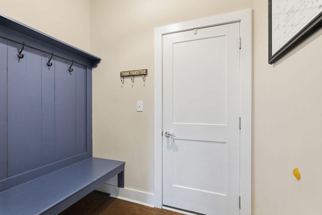 1029 Squirrel Nest Lane, Lexington, KY 40509