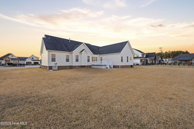 106 Lands End Drive, Elizabeth City, NC 27909