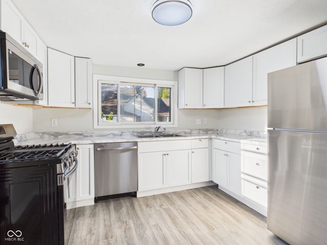 2025 George Street, Anderson, IN 46016