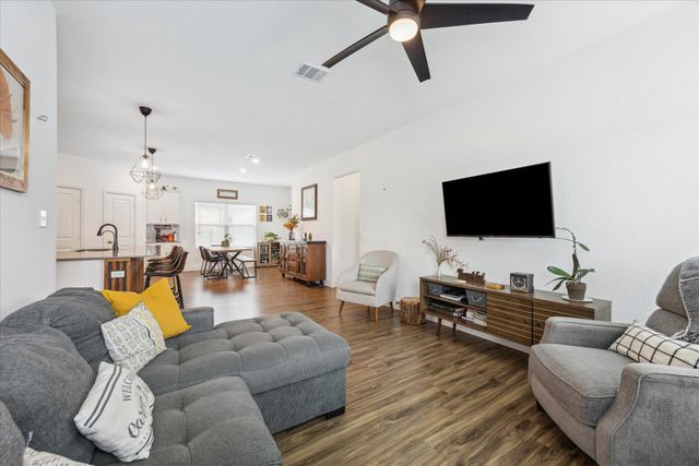 700 Legends LN, Georgetown, TX 78628