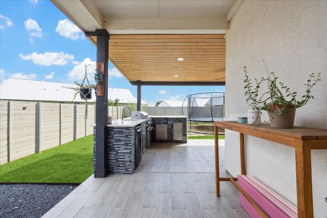 700 Legends LN, Georgetown, TX 78628