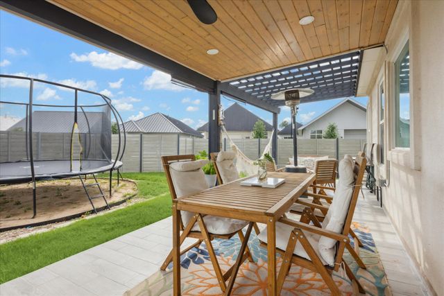 700 Legends LN, Georgetown, TX 78628