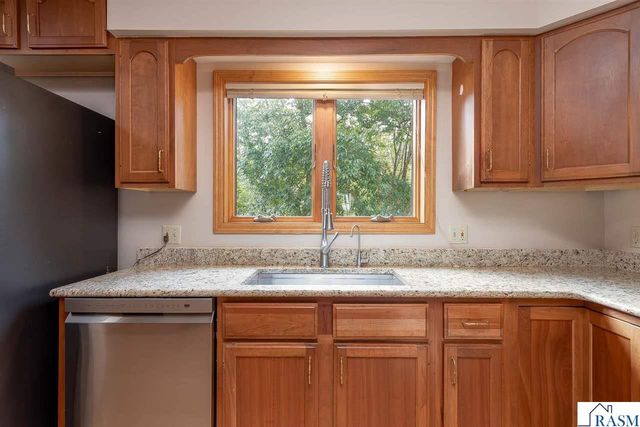 208 Chancery Lane, Mankato, MN 56001