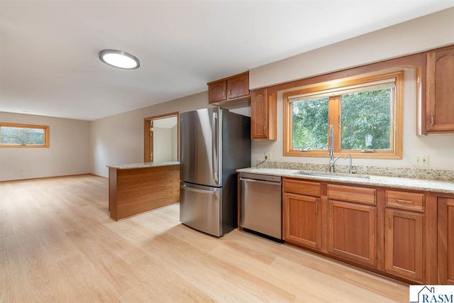 208 Chancery Lane, Mankato, MN 56001