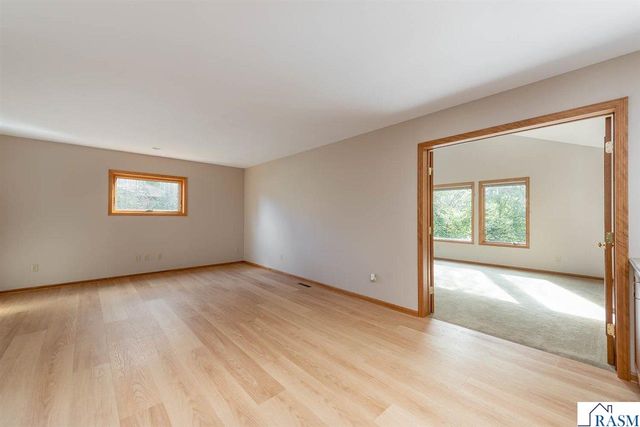 208 Chancery Lane, Mankato, MN 56001