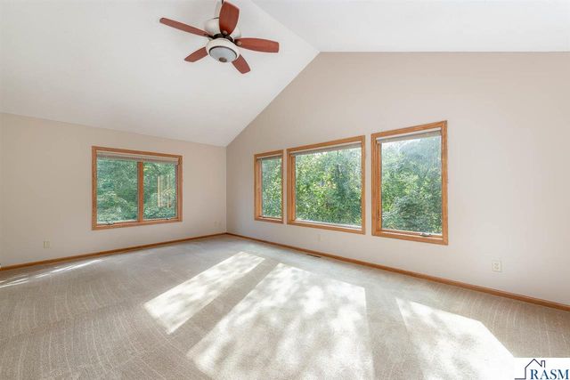 208 Chancery Lane, Mankato, MN 56001