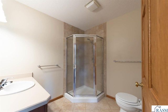 208 Chancery Lane, Mankato, MN 56001