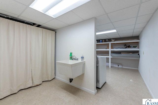 208 Chancery Lane, Mankato, MN 56001