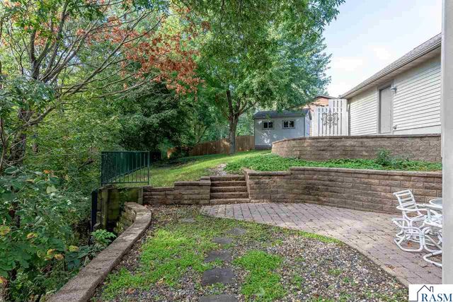 208 Chancery Lane, Mankato, MN 56001