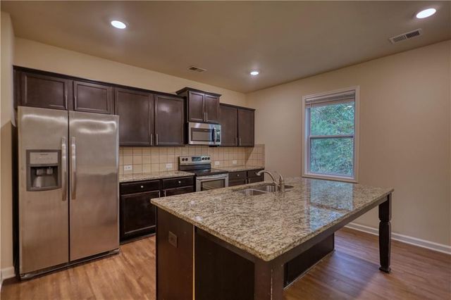 6571 Bluffview Drive, Douglasville, GA 30134