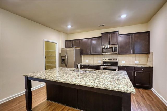 6571 Bluffview Drive, Douglasville, GA 30134