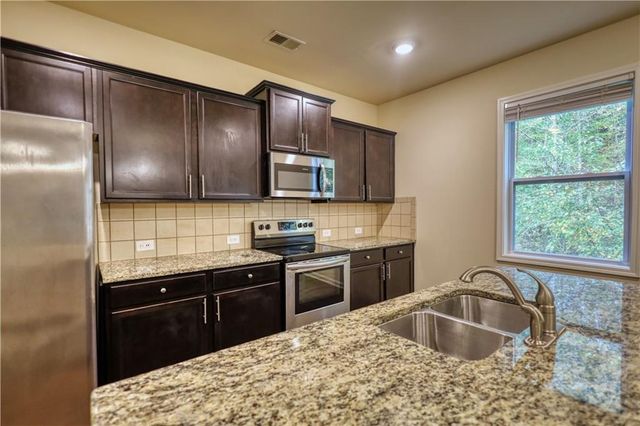 6571 Bluffview Drive, Douglasville, GA 30134