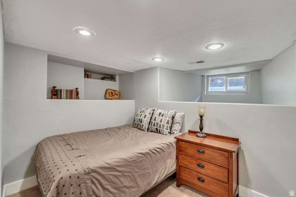 Image 19 of property listing at 770 E RAMONA AVE, Salt Lake City, UT 84105