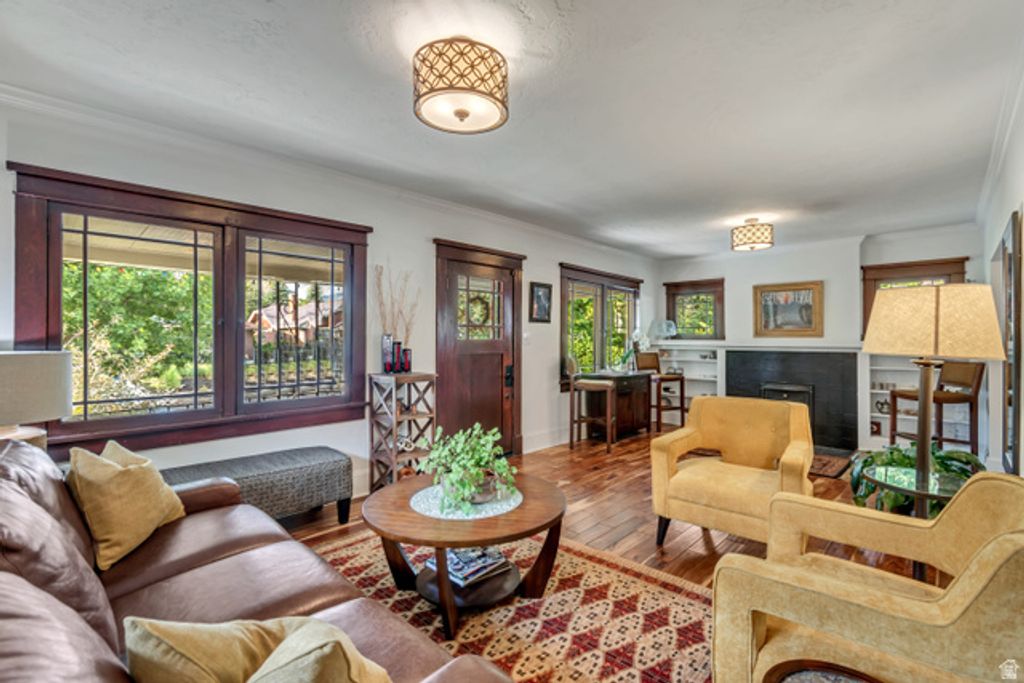 Image 4 of property listing at 770 E RAMONA AVE, Salt Lake City, UT 84105