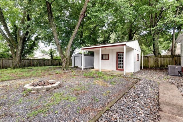 1124 78th ST, Newport News, VA 23605