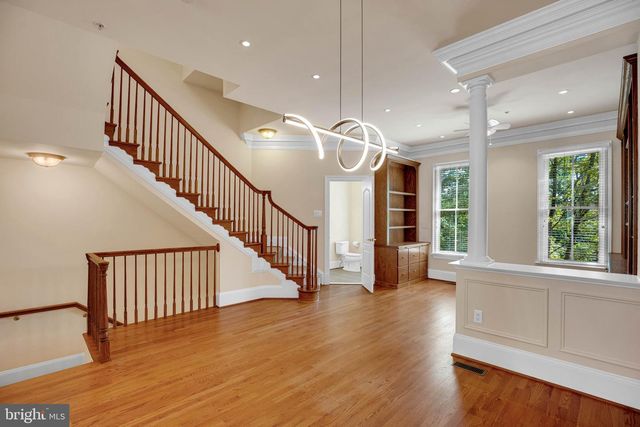 1730 CARPENTER RD, Alexandria, VA 22314