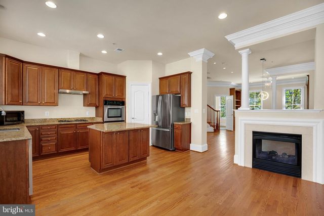 1730 CARPENTER RD, Alexandria, VA 22314