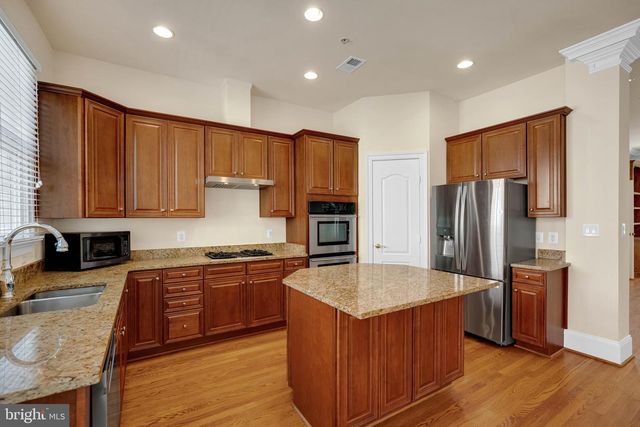 1730 CARPENTER RD, Alexandria, VA 22314
