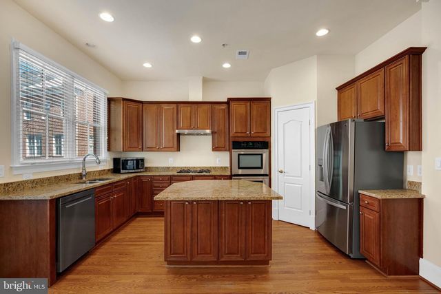1730 CARPENTER RD, Alexandria, VA 22314