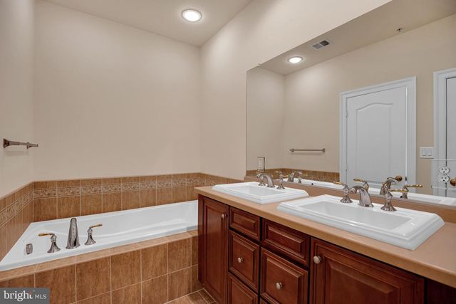 1730 CARPENTER RD, Alexandria, VA 22314