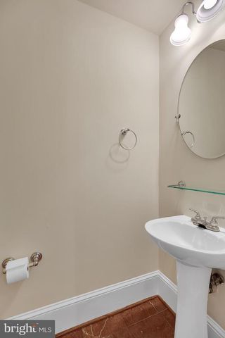 1730 CARPENTER RD, Alexandria, VA 22314