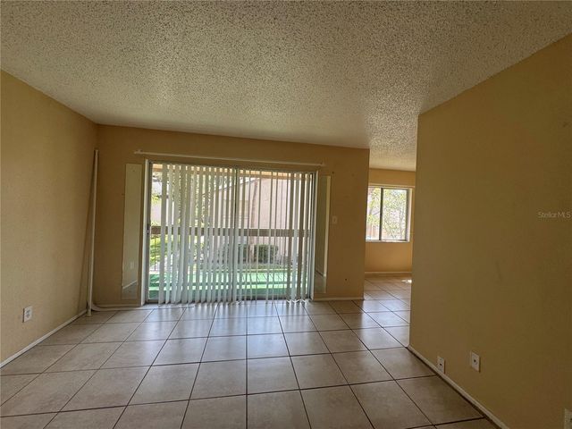 7512 NEEDLE LEAF PLACE 52, Tampa, FL 33617
