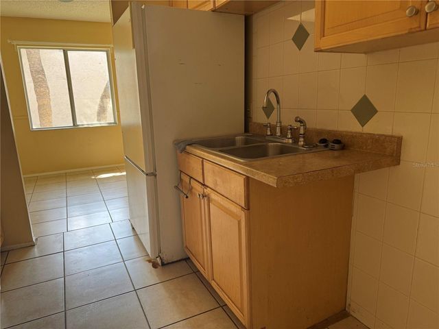 7512 NEEDLE LEAF PLACE 52, Tampa, FL 33617