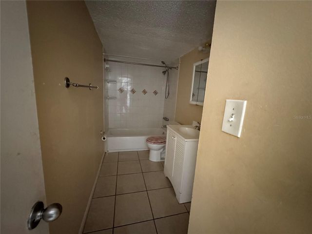 7512 NEEDLE LEAF PLACE 52, Tampa, FL 33617