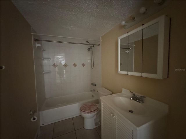 7512 NEEDLE LEAF PLACE 52, Tampa, FL 33617