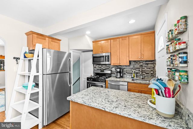 2942 M ST SE, Washington, DC 20019