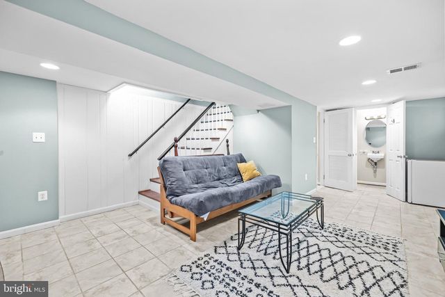 2942 M ST SE, Washington, DC 20019