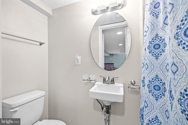 2942 M ST SE, Washington, DC 20019