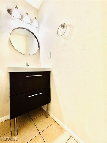 3313 14th ST SW, Lehigh Acres, FL 33976