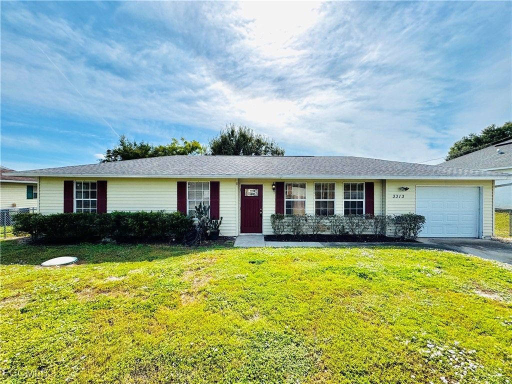 3313 14th ST SW, Lehigh Acres, FL 33976