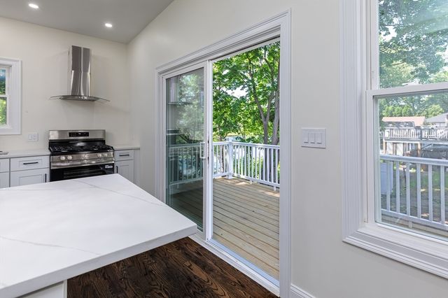 51 Broadway, Lynn, MA 01904
