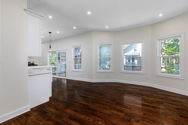 51 Broadway, Lynn, MA 01904