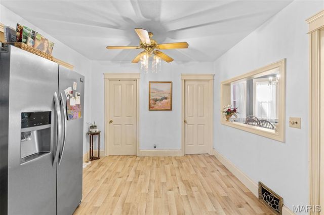 909 E Main Street, Belleville, IL 62220