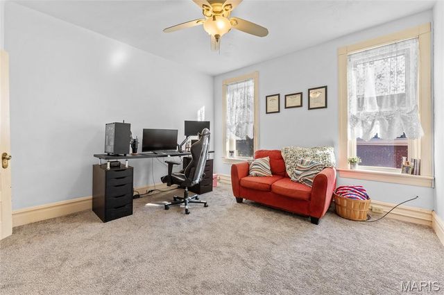 909 E Main Street, Belleville, IL 62220