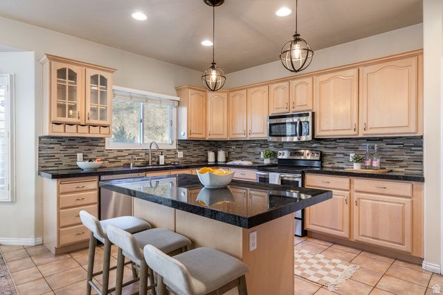 3095 E SILVER HAWK DR, Holladay, UT 84121